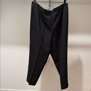 Anna Maxwell Women’s Black with Green Pinstripe Pants Size 16W